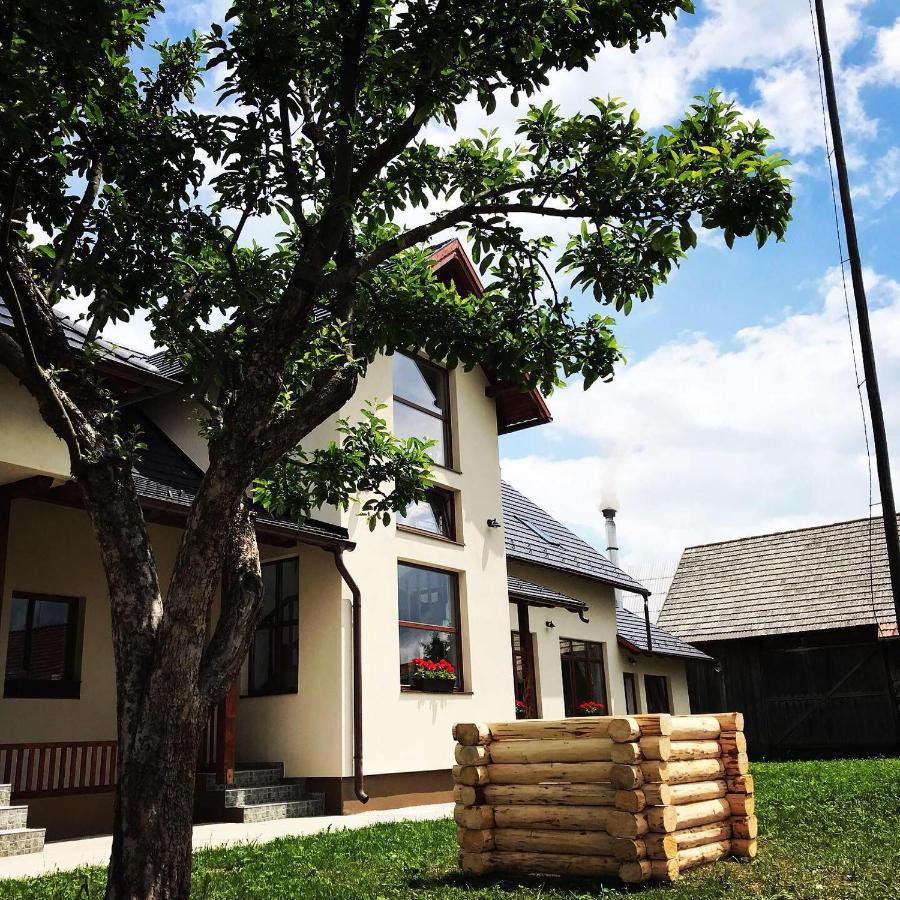 Famíves vendégház Racul Exterior foto